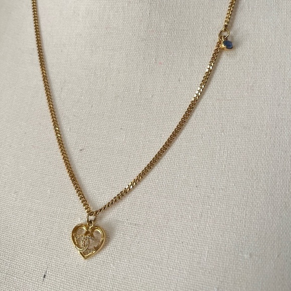 CHANEL 2023 Crystal CC Heart Pendant Necklace - Picture 8 of 9